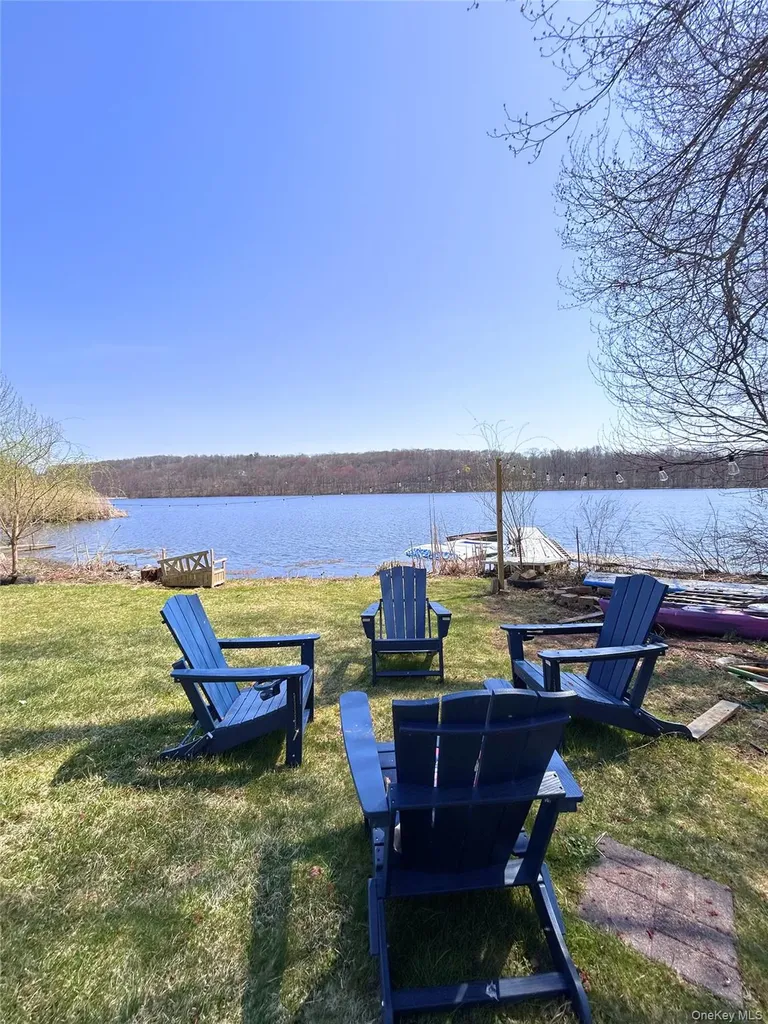 451 E Main Street Jefferson Valley NY 10535