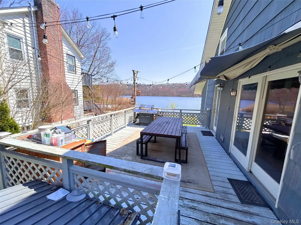451 E Main Street Jefferson Valley NY 10535