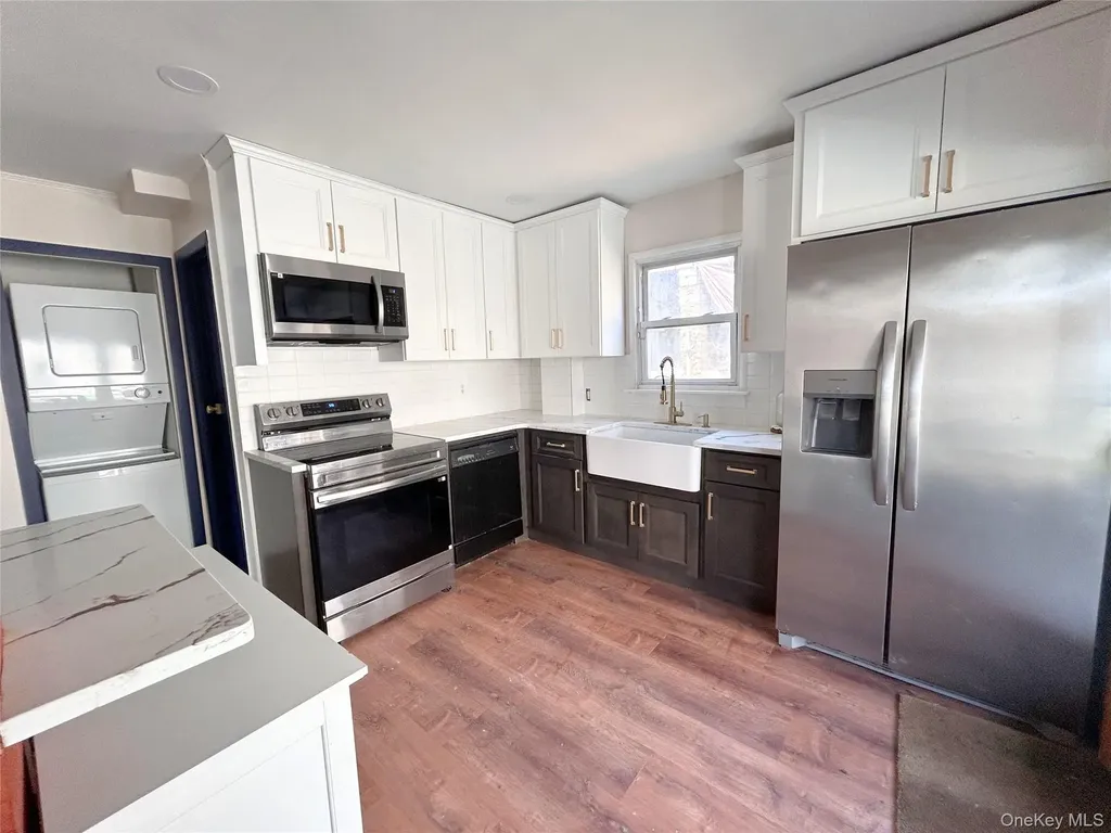 451 E Main Street Jefferson Valley NY 10535