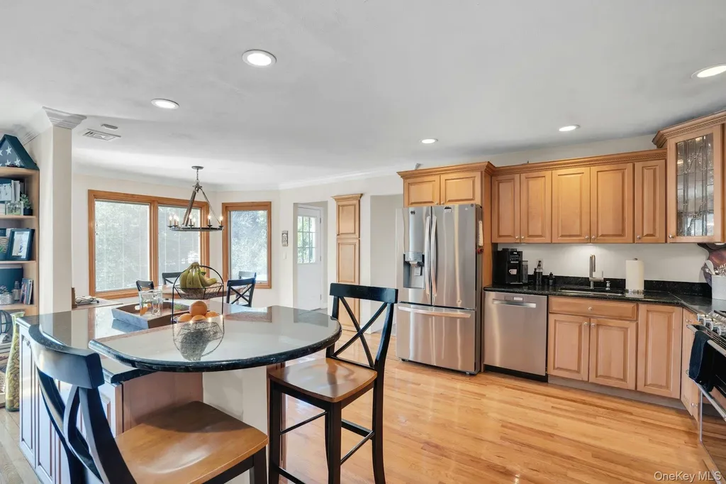 44 Mcculloch Drive Dix Hills NY 11746