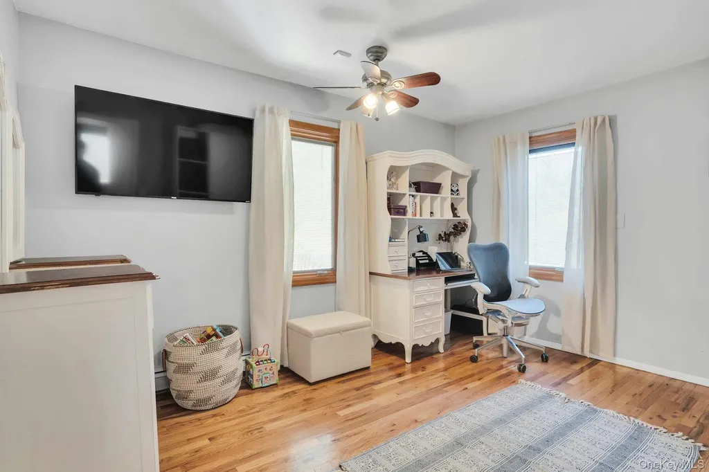 44 Mcculloch Drive Dix Hills NY 11746