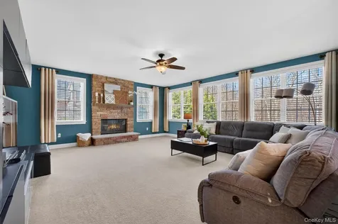 2 Holly Crescent Hopewell Junction NY 12533