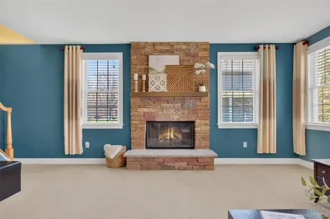 2 Holly Crescent Hopewell Junction NY 12533