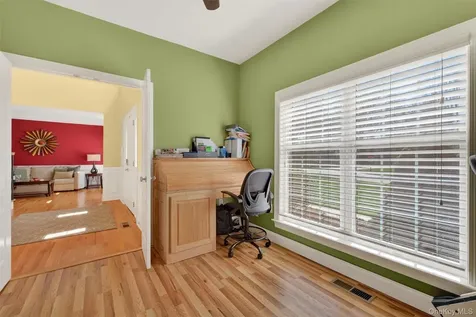 2 Holly Crescent Hopewell Junction NY 12533