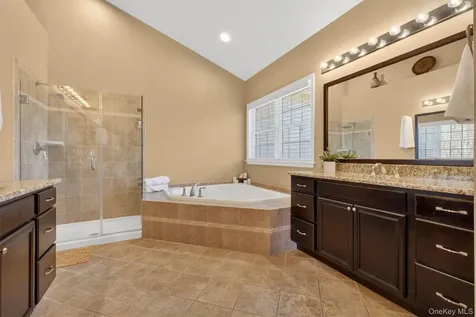 2 Holly Crescent Hopewell Junction NY 12533