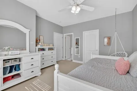 2 Holly Crescent Hopewell Junction NY 12533