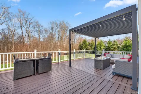2 Holly Crescent Hopewell Junction NY 12533