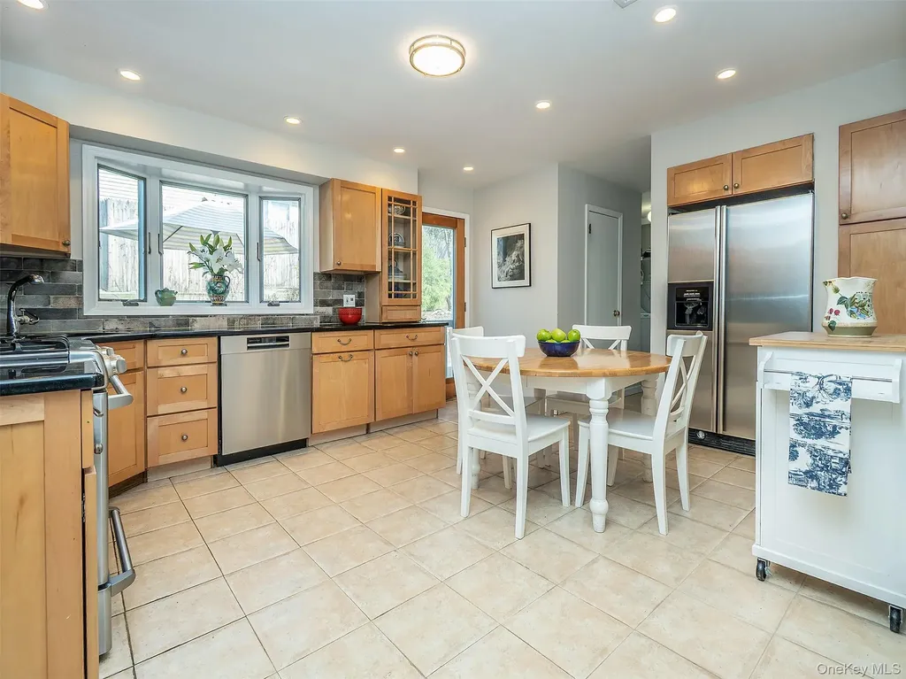 1 Deusenberg Drive East Norwich NY 11732