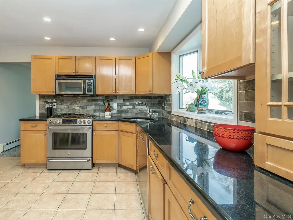 1 Deusenberg Drive East Norwich NY 11732