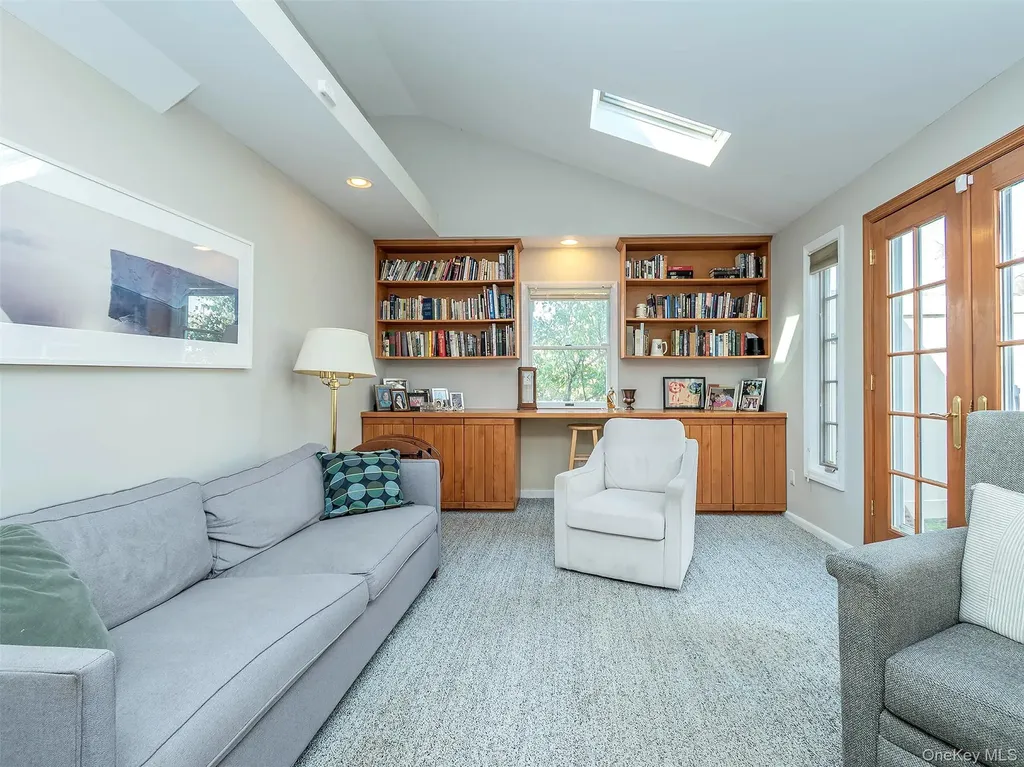 1 Deusenberg Drive East Norwich NY 11732
