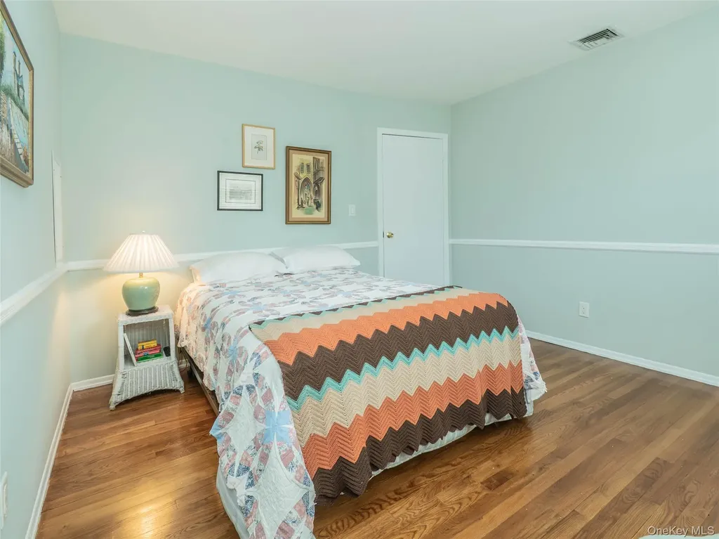 1 Deusenberg Drive East Norwich NY 11732