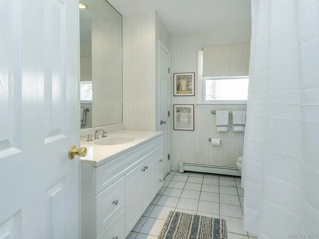 1 Deusenberg Drive East Norwich NY 11732