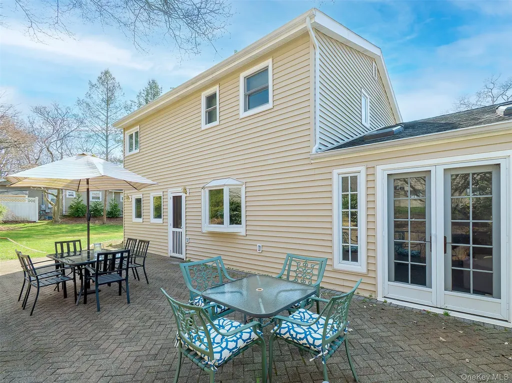 1 Deusenberg Drive East Norwich NY 11732