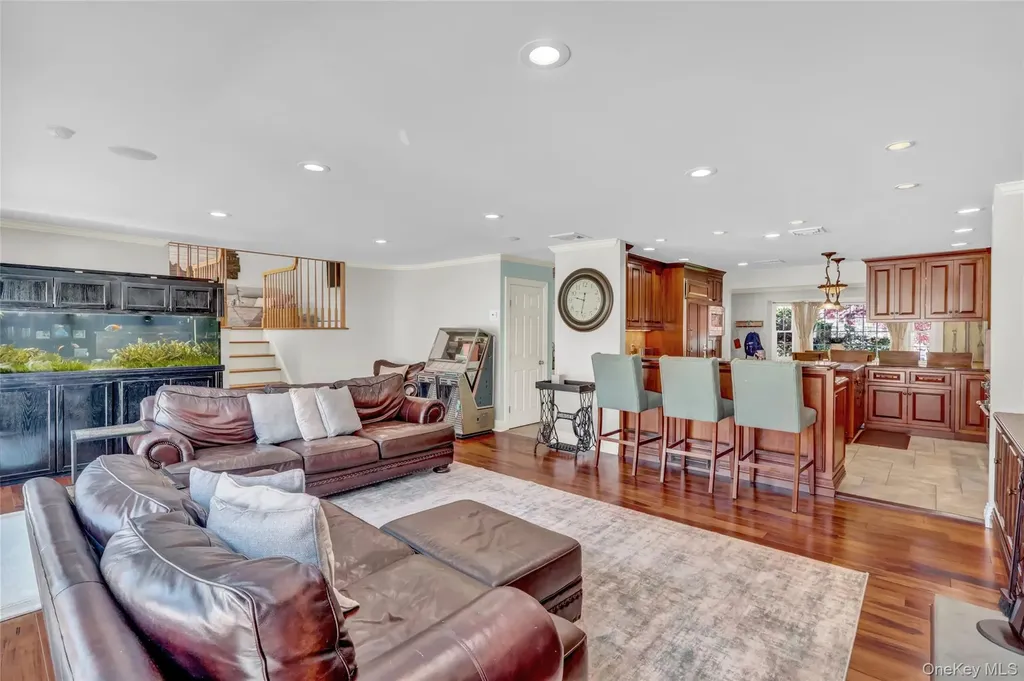 3014 Davis Place Oceanside NY 11572