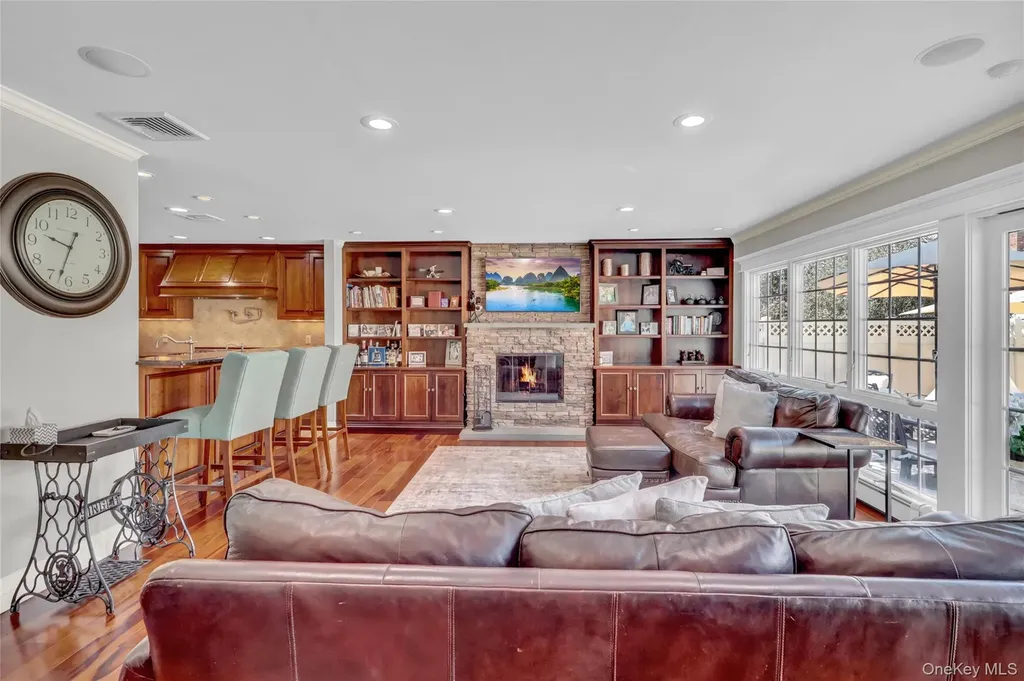 3014 Davis Place Oceanside NY 11572