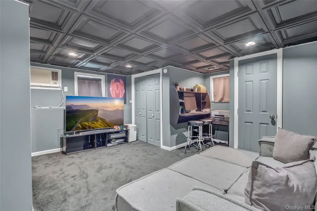 3014 Davis Place Oceanside NY 11572