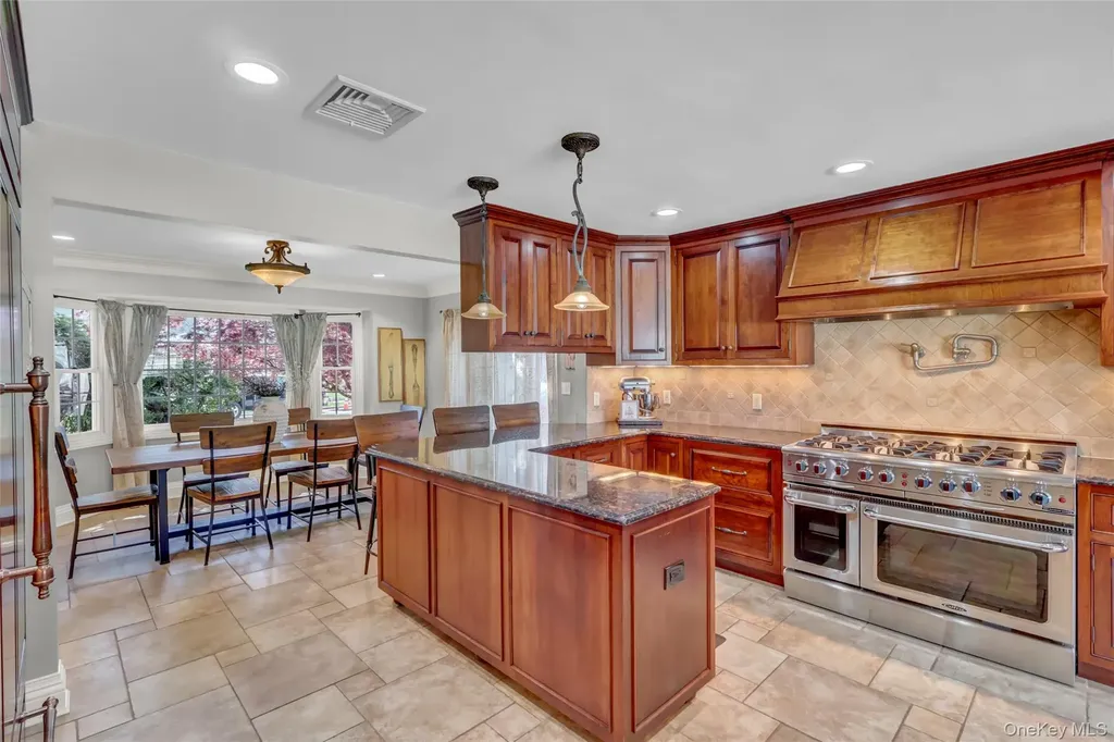 3014 Davis Place Oceanside NY 11572