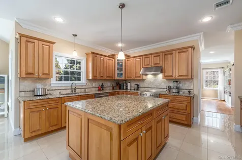 90 Caiola Court Greenport NY 11944