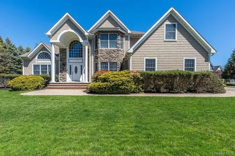 90 Caiola Court Greenport NY 11944