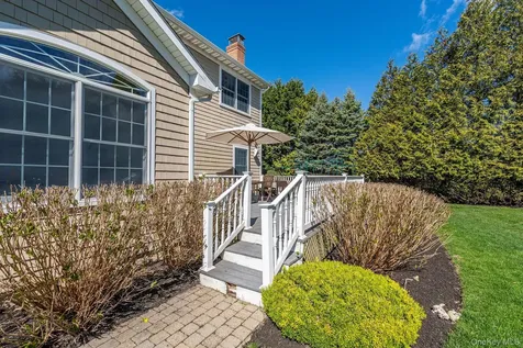 90 Caiola Court Greenport NY 11944