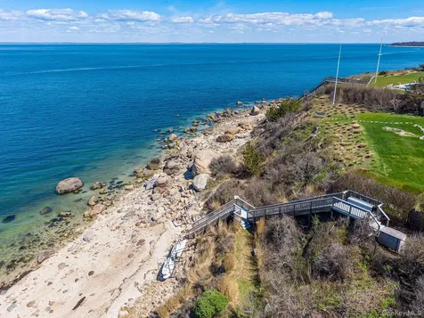 90 Caiola Court Greenport NY 11944