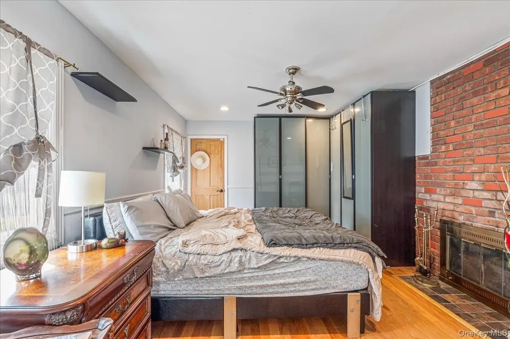 236 Duckpond Drive S Wantagh NY 11793
