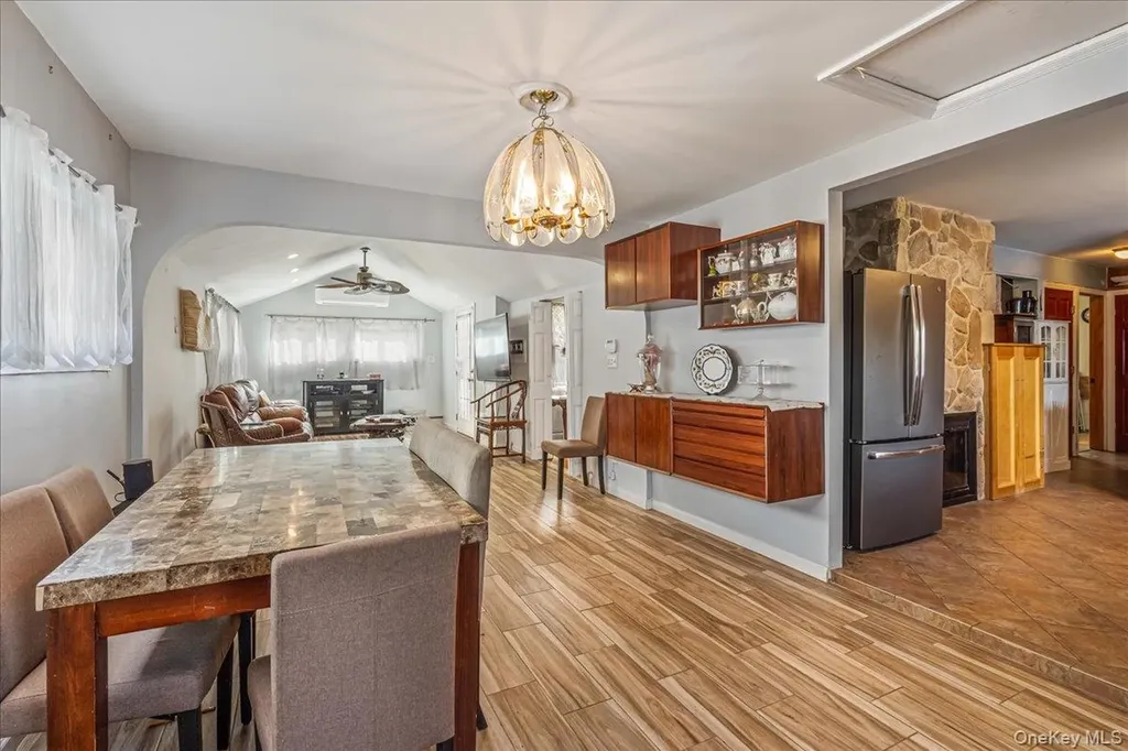 236 Duckpond Drive S Wantagh NY 11793