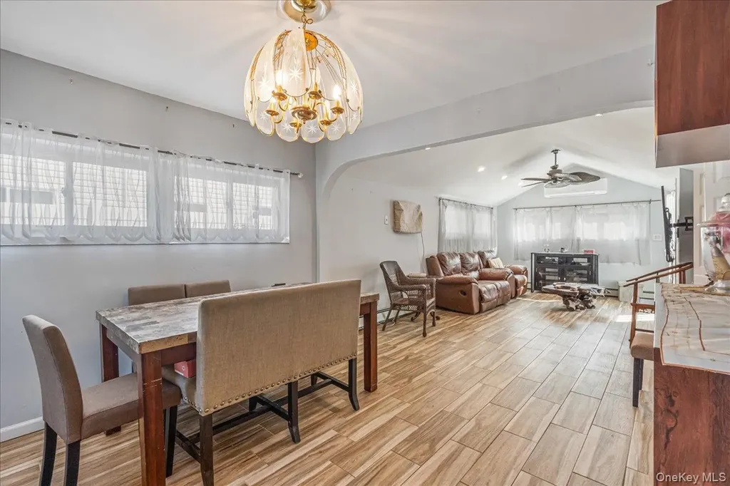 236 Duckpond Drive S Wantagh NY 11793