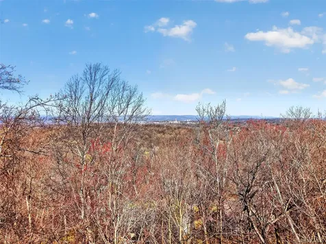 15-16 Hideaway Place Beacon NY 12508