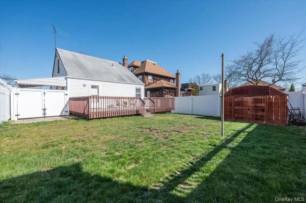 451 Nassau Boulevard Williston Park NY 11596