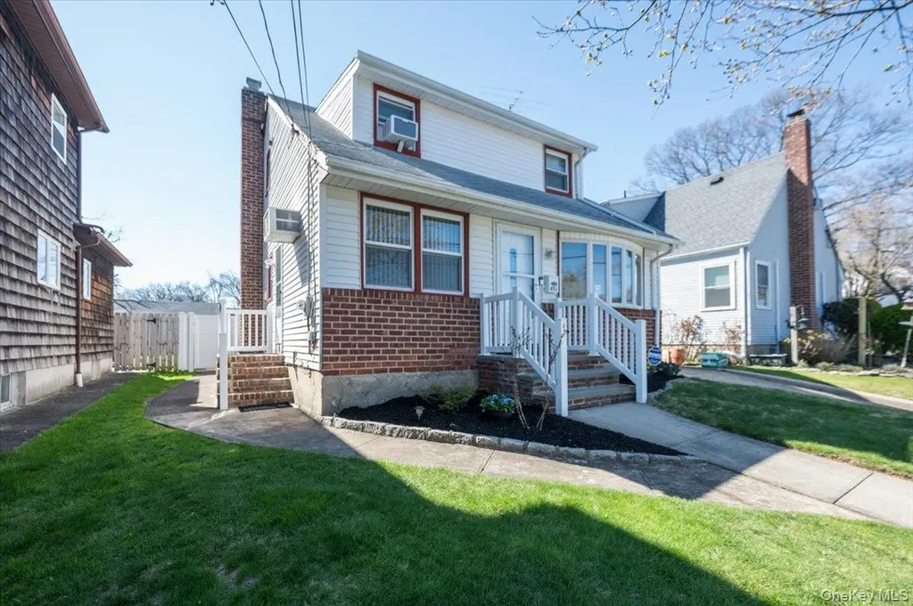451 Nassau Boulevard Williston Park NY 11596
