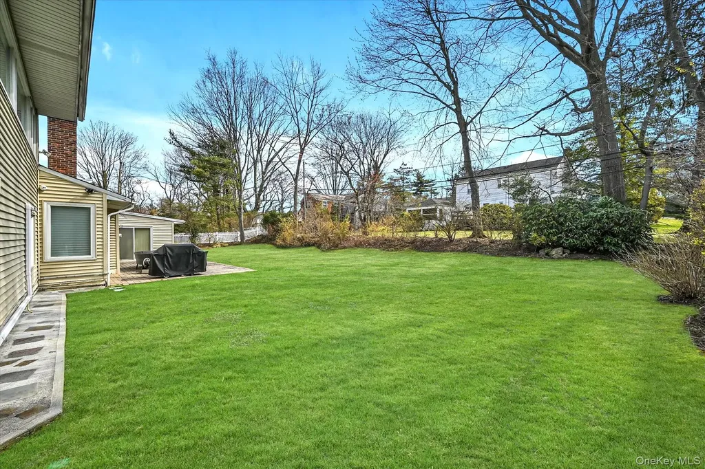 5 Fieldstone Lane Great Neck NY 11020