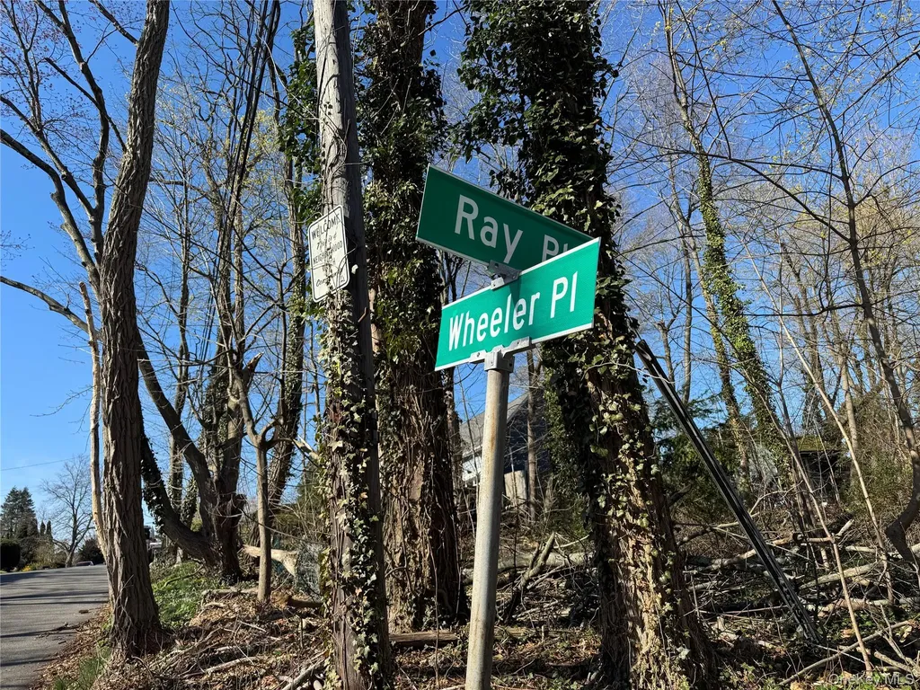 Ray Place Northport NY 11768