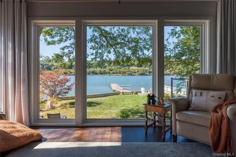32 Hudson River Lane Garrison NY 10524