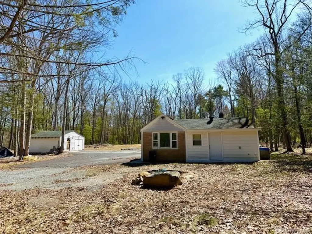 42 Devlin Road Highland Lake NY 12743
