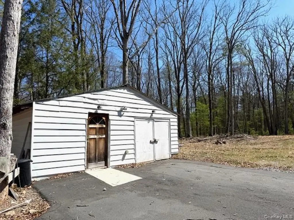 42 Devlin Road Highland Lake NY 12743