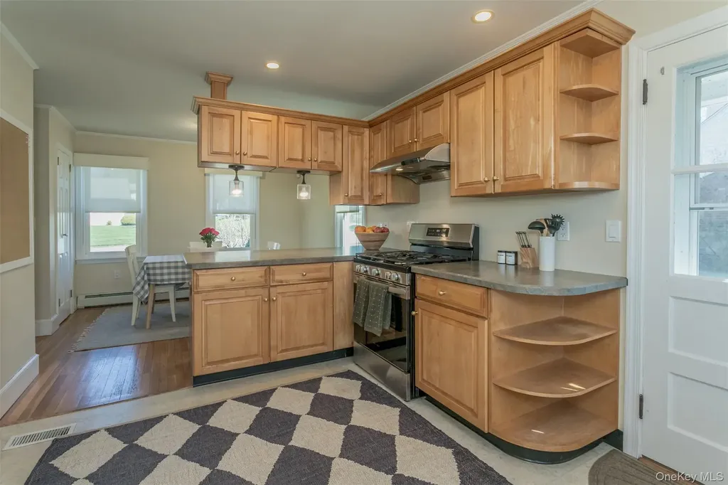 18 Scanlon Avenue Florida NY 10921