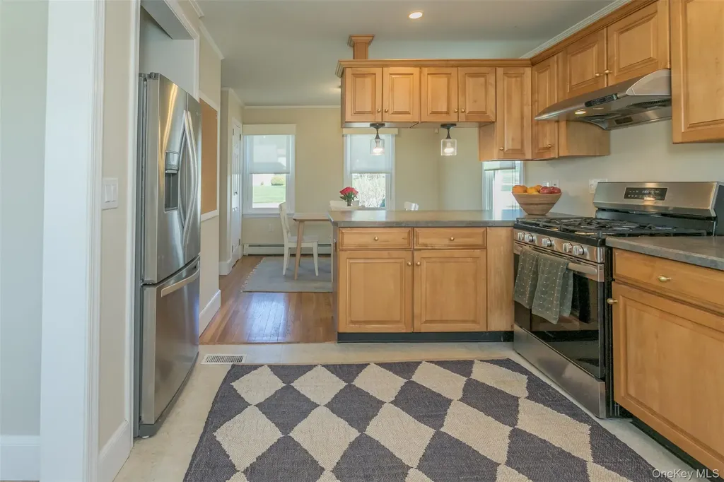 18 Scanlon Avenue Florida NY 10921