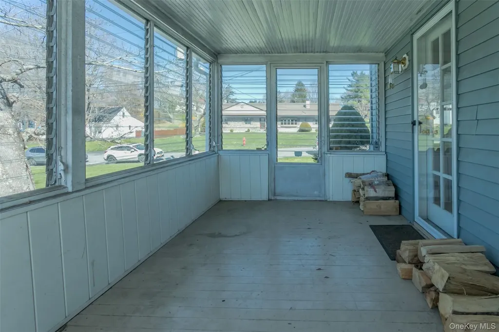 18 Scanlon Avenue Florida NY 10921