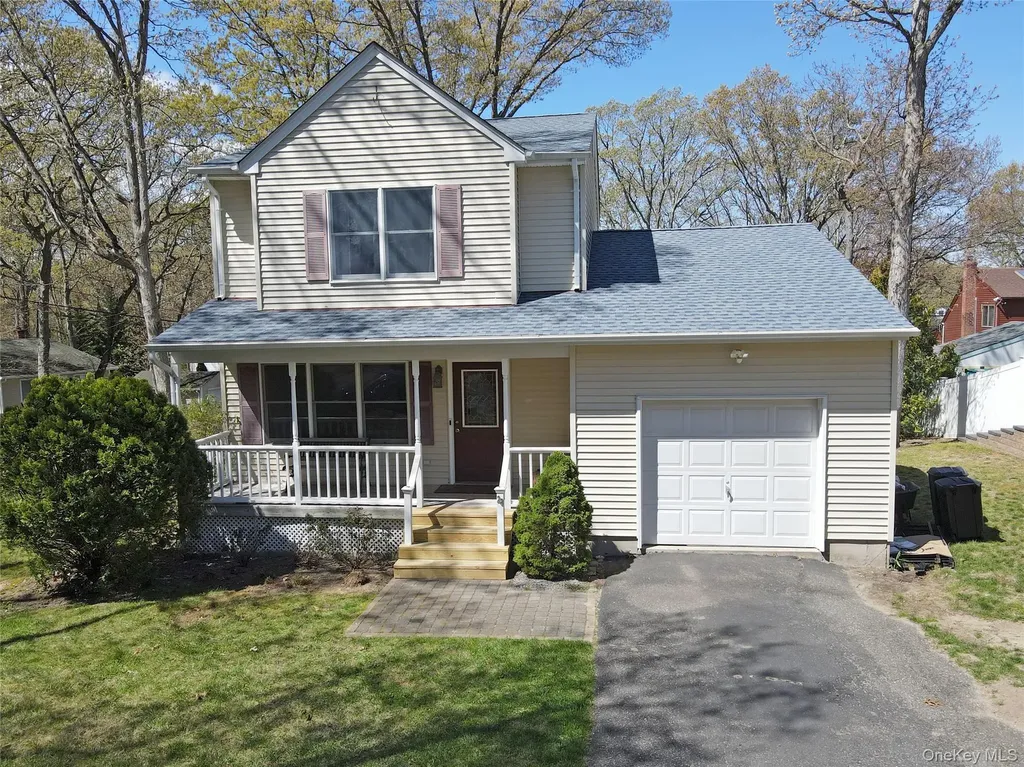 28 Williston Road Sound Beach NY 11789