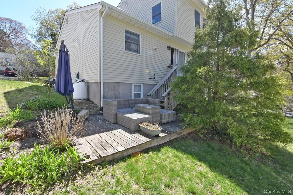 28 Williston Road Sound Beach NY 11789