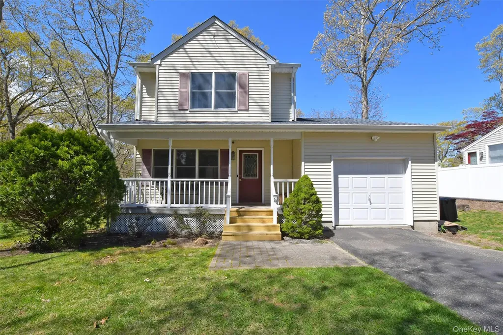 28 Williston Road Sound Beach NY 11789