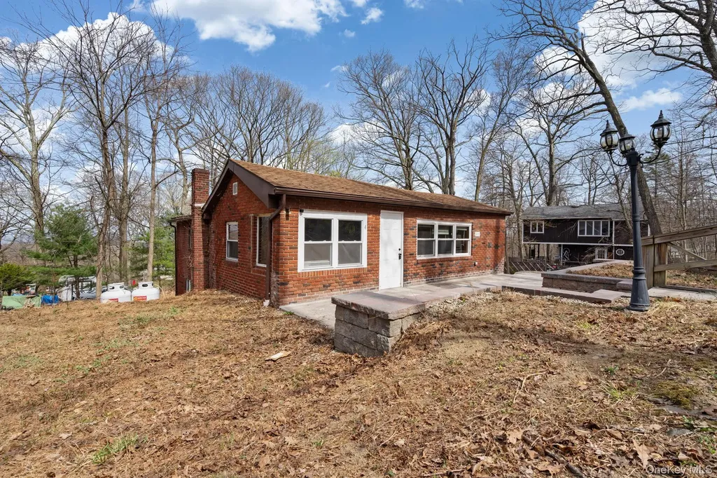 4 Woodland Circle N Monroe NY 10950