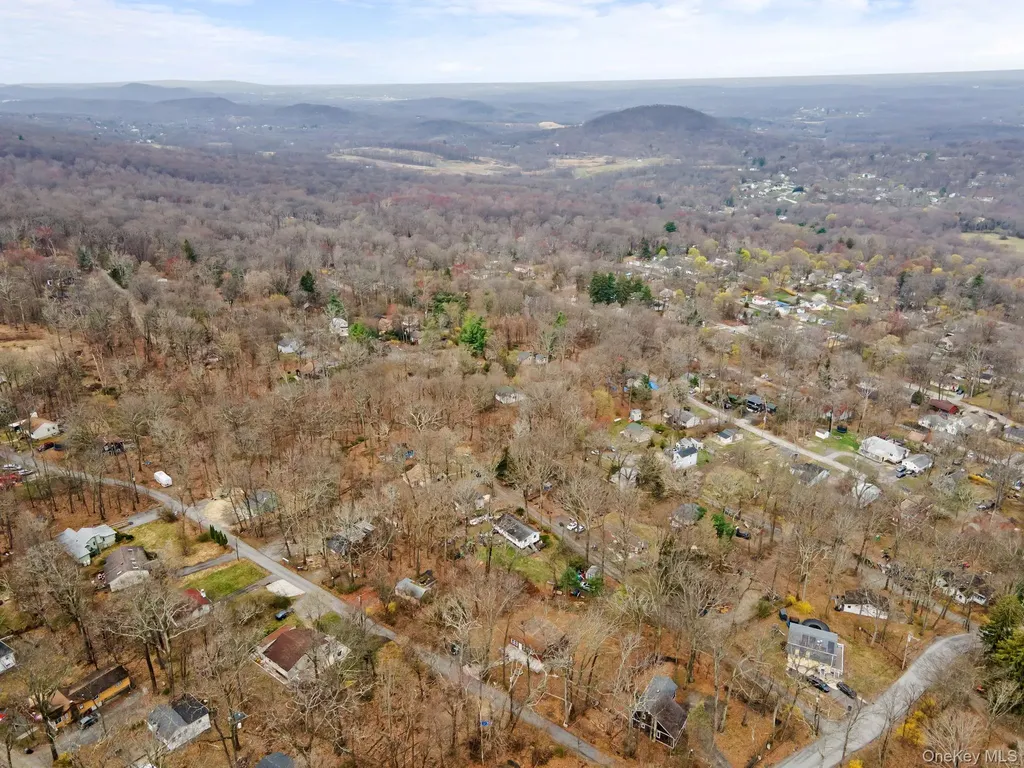 4 Woodland Circle N Monroe NY 10950