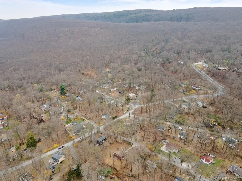 4 Woodland Circle N Monroe NY 10950