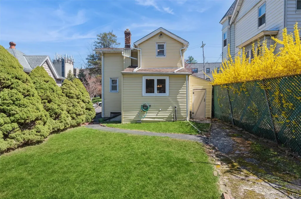 18 S Washington Avenue Dobbs Ferry NY 10522