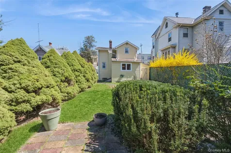 18 S Washington Avenue Dobbs Ferry NY 10522