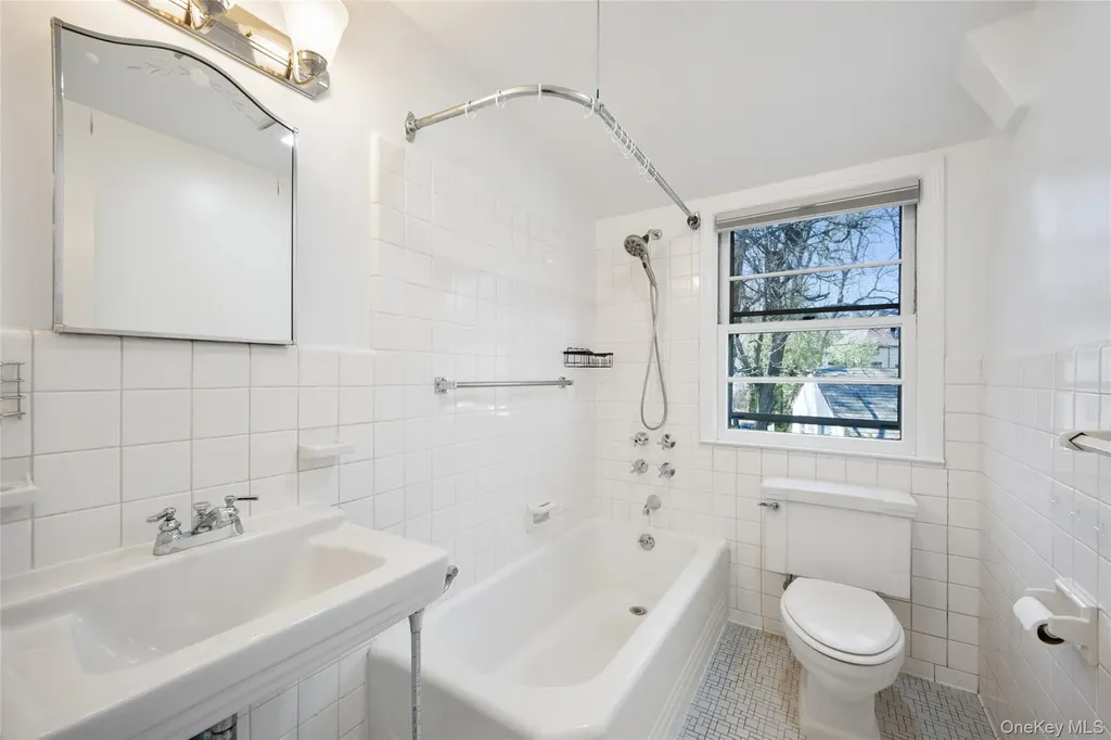 6 Wildway Bronxville NY 10708
