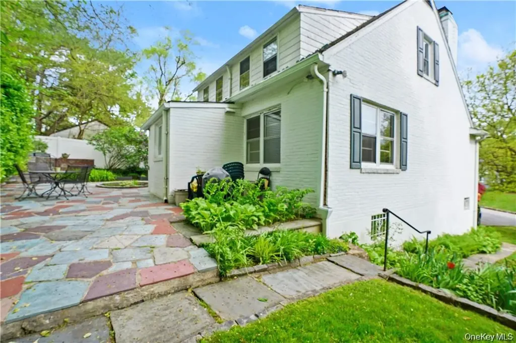 6 Wildway Bronxville NY 10708
