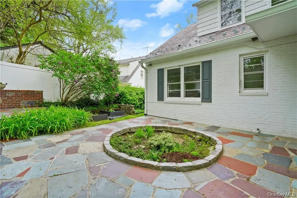 6 Wildway Bronxville NY 10708